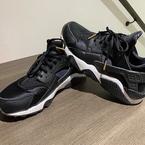 Nike Women The RealReal Nike Women The RealReal